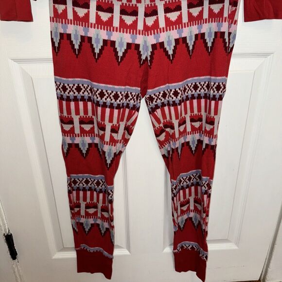 Victoria’s Secret Holiday Thermal Pajama Set Size Medium Red Print Aztec - Picture 3 of 6